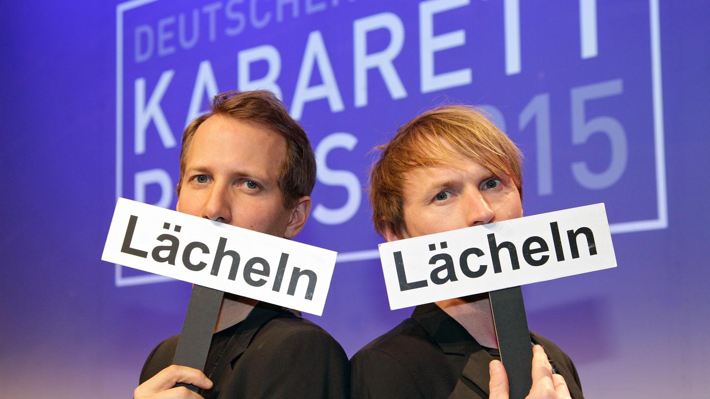 Die Jury verlieh dem Kabarett-Duo "Ohne Rolf" in der Nürnberger Tafelhalle den Deutschen Kabarettpreis 2015