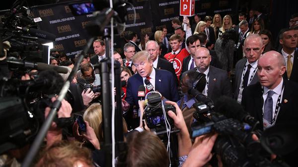 Selfmade-Milliardär und Weltklasse-Geschäftsmann oder Aufschneider? Zwischen Trumps Eigenmarketing und der Kritik seiner Gegner liegen Welten. Dabei ist die unternehmerische Leistung des neuen Präsidenten der USA im Wahlkampf ein zentraler Faktor gewesen.