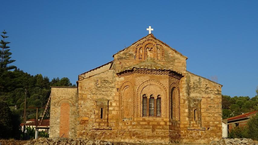 Eine orthodoxe Kirche bei Mesolongi am Golf von Patras in Griechenland.