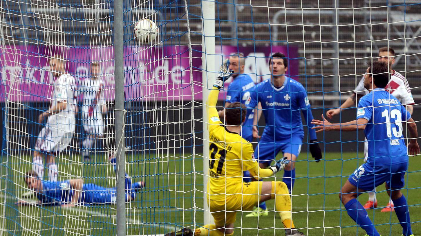 Famoser Auftakt: Der 1. FC Nürnberg hat in Darmstadt gut in die Partie und somit auch gut ins neue Spieljahr gefunden.