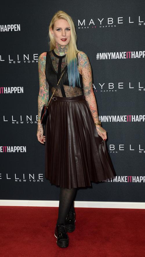 Unter anderem kam Tattoo-Model Lexy Hell zur Präsentation des Maybelline-Make-Ups auf der Berliner Fashion Week.