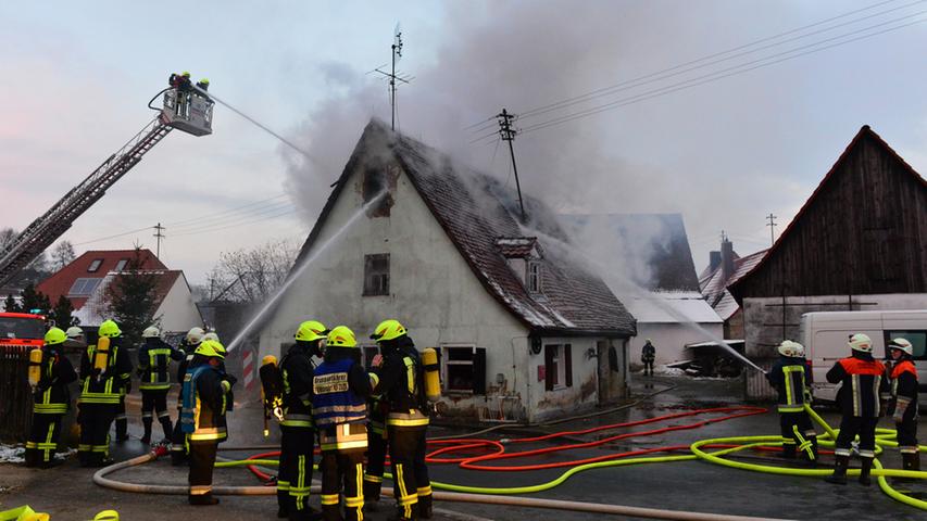 Wohnhaus in Möhrendorf brannte lichterloh 
