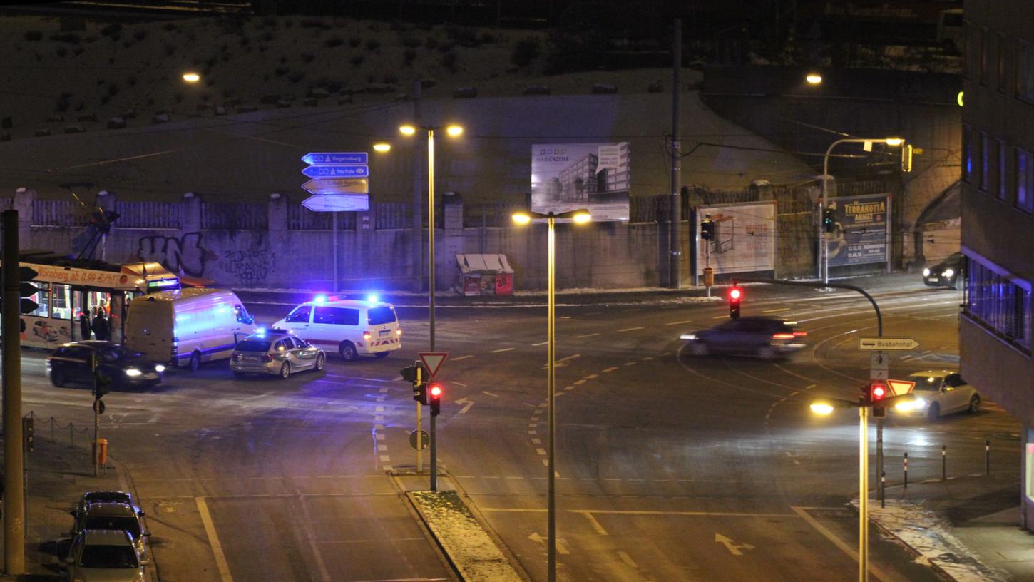 Am Freitagabend kam es kurz vor dem Marientunnel zu einem Unfall mit einer Straßenbahn.
