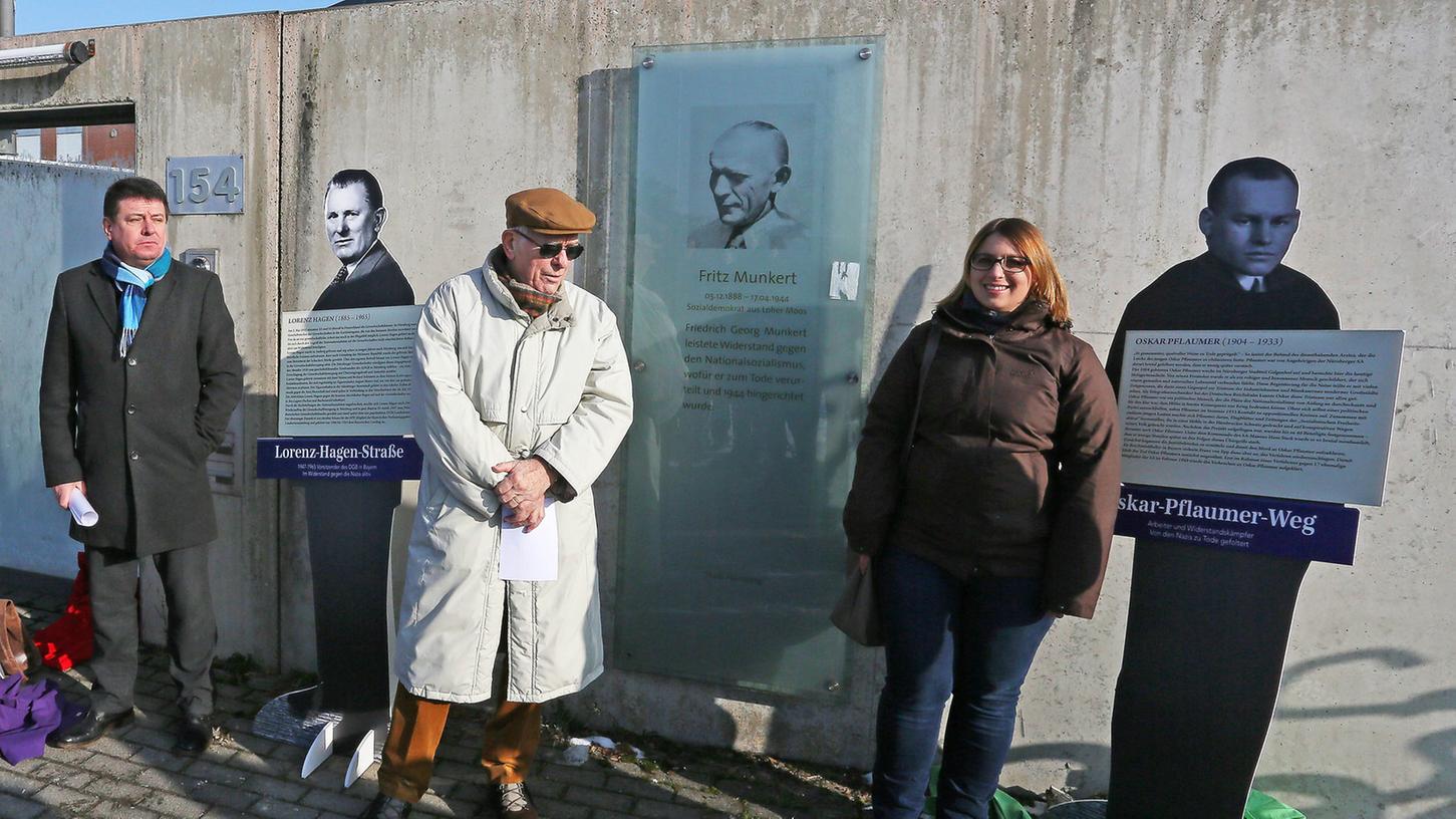 Fünf Stelen erinnern am Fitz-Munkert-Platz in Ziegelstein an Nürnberger Widerstandskämpfer gegen das NS-Regime.