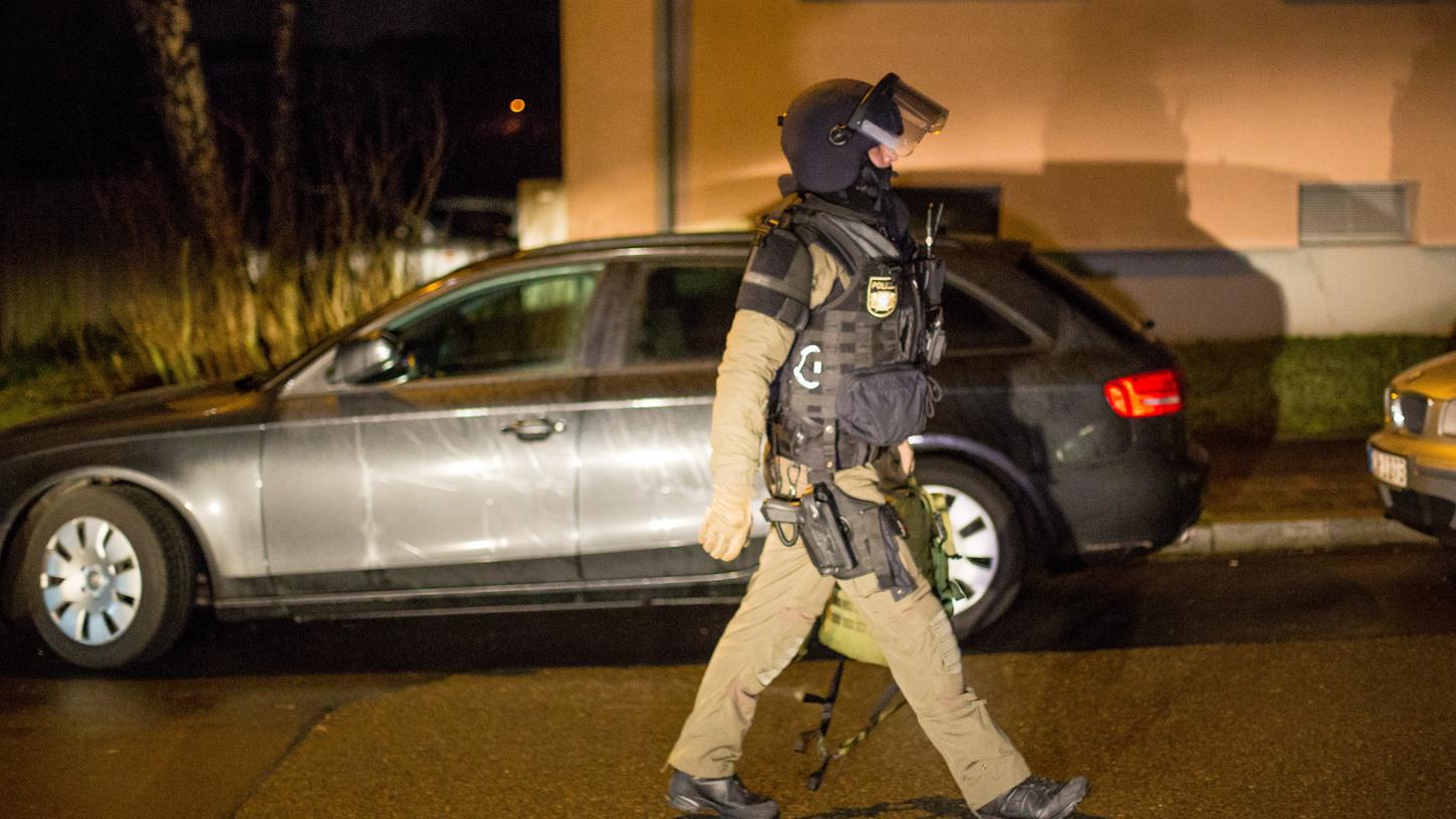 SEK-Einsatz in Fürth: Mann drohte, auf Polizisten zu schießen