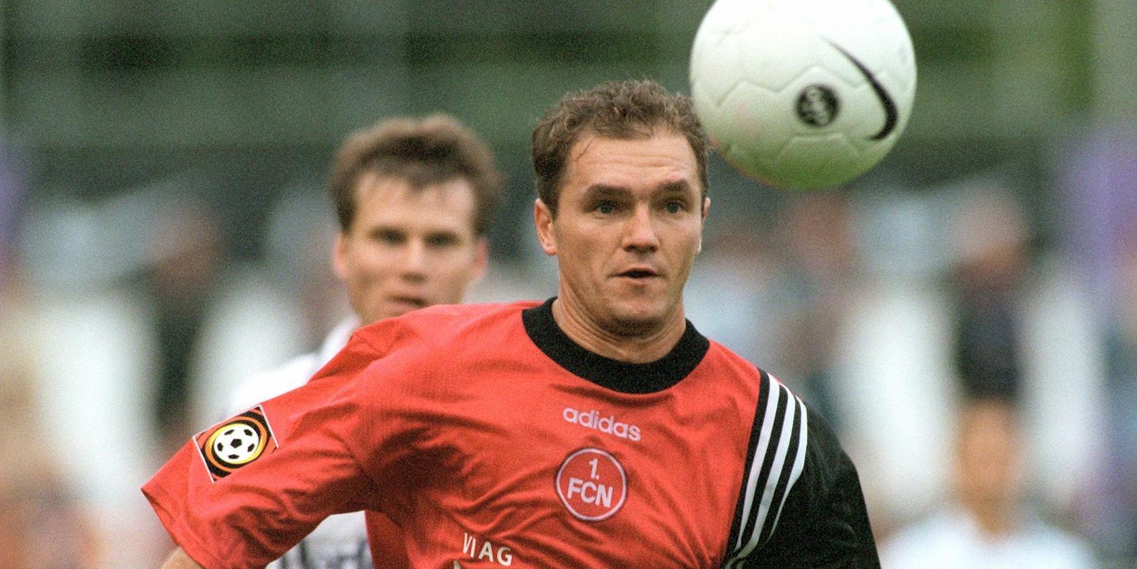 Den Ball immer im Blick: Sasa Ciric, Nürnbergs Lieblingsmazedonier, ging früher für den Club auf Torejagd.