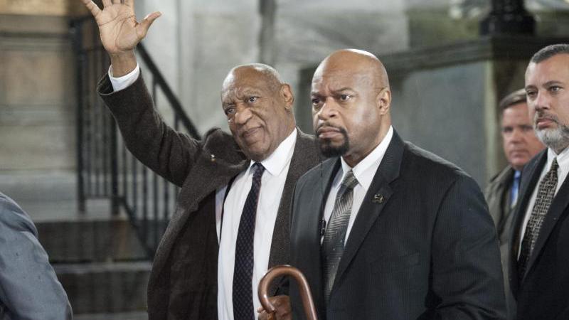 Ein US-Richter hat eine Anklage gegen Komiker Bill Cosby wegen sexuellen Missbrauchs zugelassen.