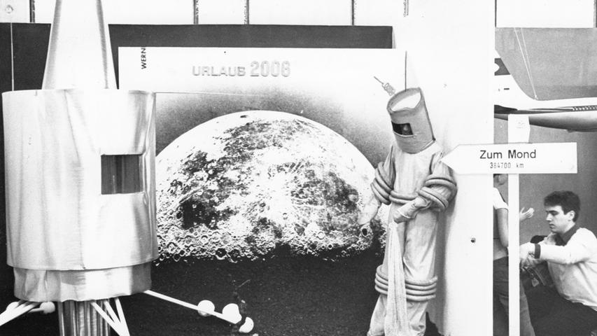 So stellte sich der Mensch von 1966 Urlaub im Jahr 2006 vor: in einem Raumschiff zum Mond fliegen.