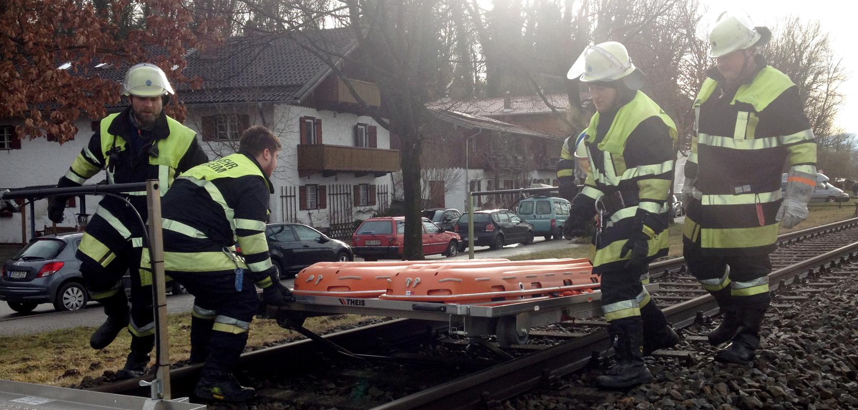 Bei einem Zugunglück im oberbayerischen Bad Aibling sind zehn Menschen ums Leben gekommen.