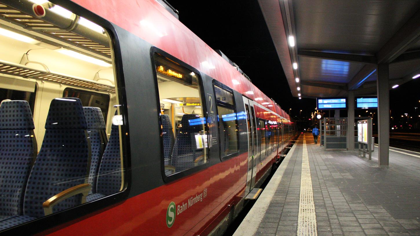 Über große Verspätungen können Zugreisende in der Region nicht klagen. Fast alle Züge in Mittelfranken fahren pünktlich.