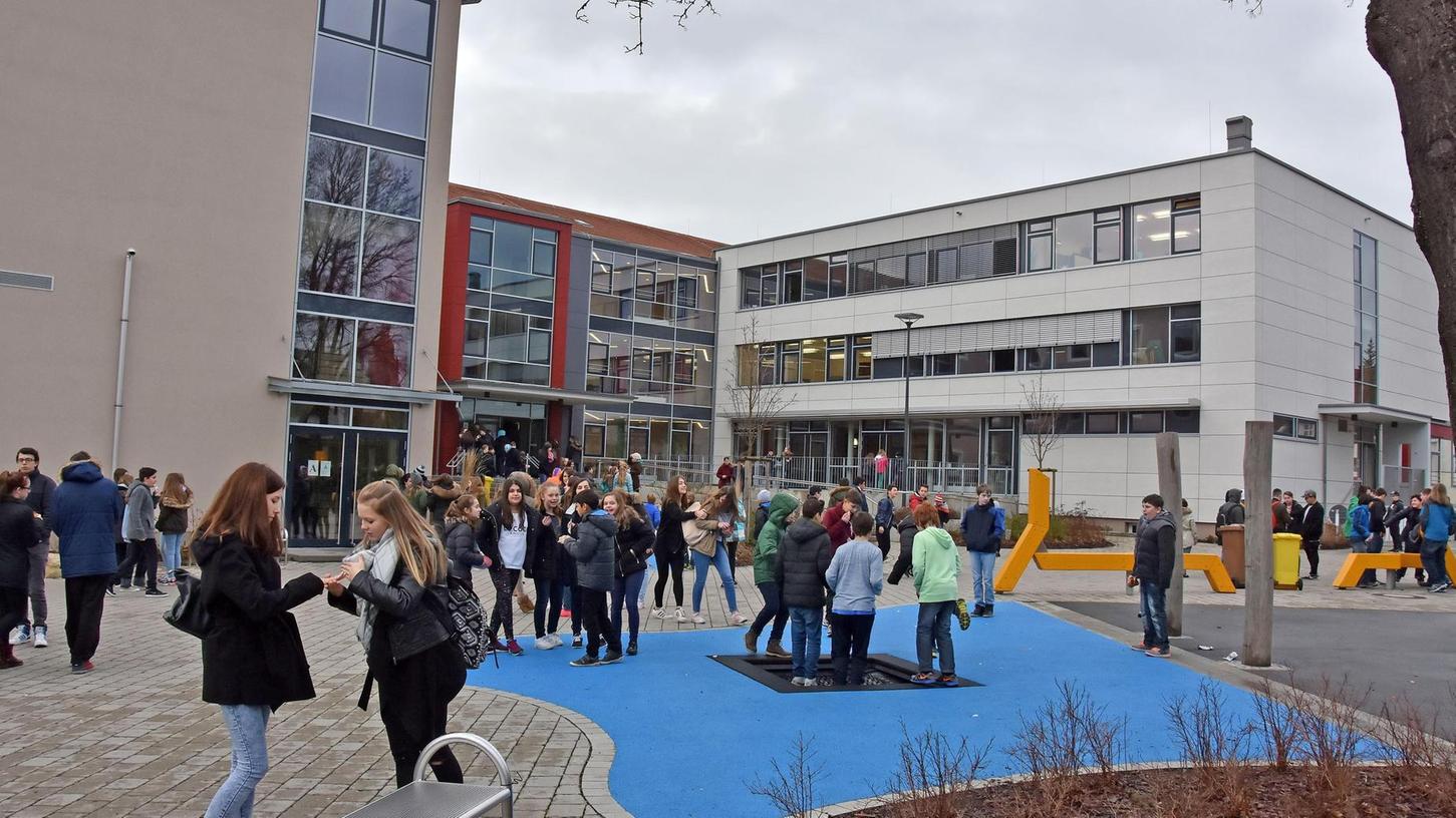 Mittelschule Zirndorf: Dauerbaustelle ist abgearbeitet