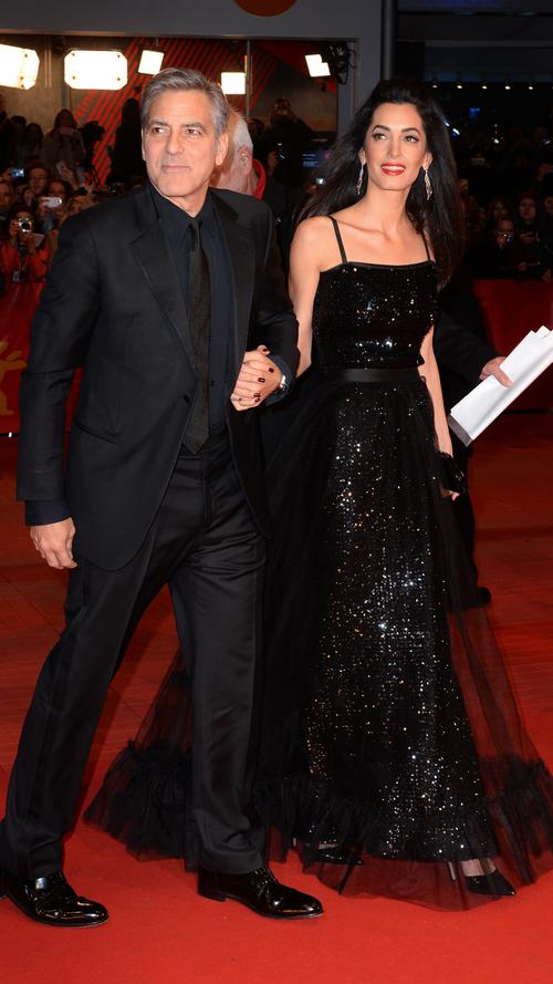 Oscar-Preisträger George Clooney kam mit seiner Ehefrau Amal zur Eröffnungsgala der Berlinale. Er ist einer der Hauptdarsteller in "Hail, Caesar!", ...