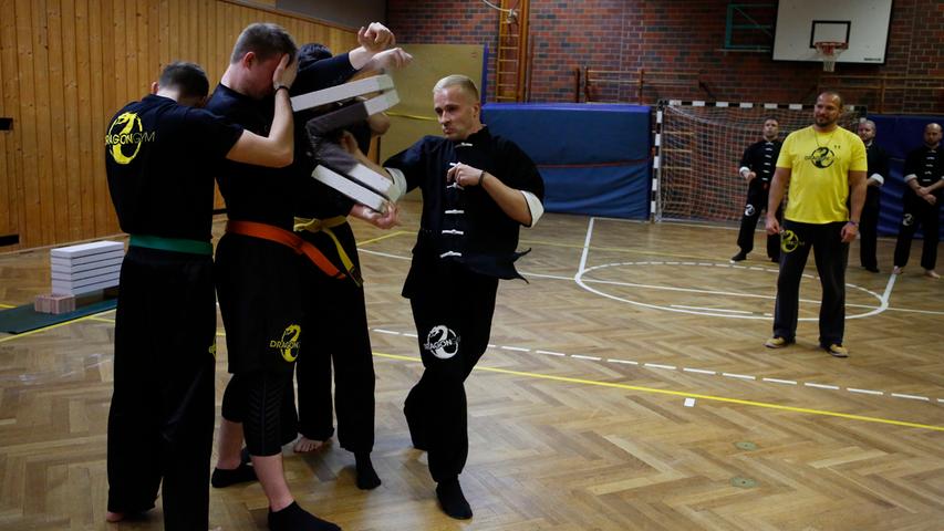 Voll auf den Beton: Selbstverteidigung mit Mixed Martial Arts