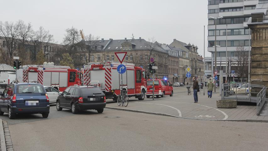 Qualm in U-Bahnbereich: Feuerwehreinsatz am Fürther Hauptbahnhof