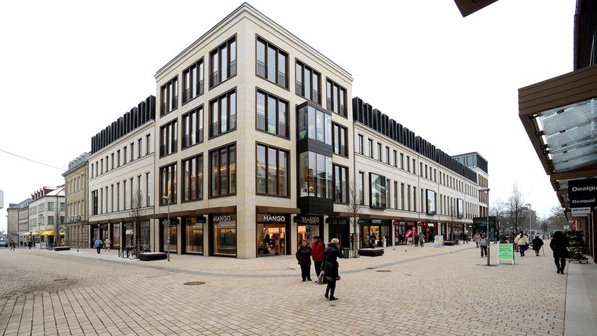 Wichtige Ader für die Innenstadt: Die Neue Mitte bedeutet ein neues Stück Fußgängerzone, hier die Gabelung von Hallstraße und Rudolf-Breitscheid-Straße.