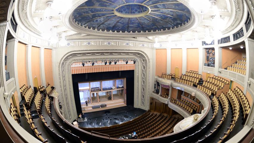 Der Zuschauerraum des Stuttgarter Opernhauses.