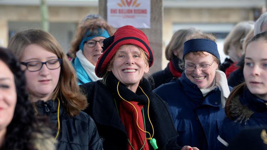 Tanzen, trillern und trommeln: One Billion Rising in Fürth