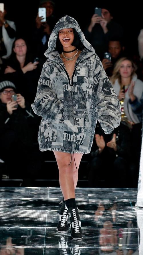 Popstar Rihanna zeigt ihre erste Kollektion für Puma