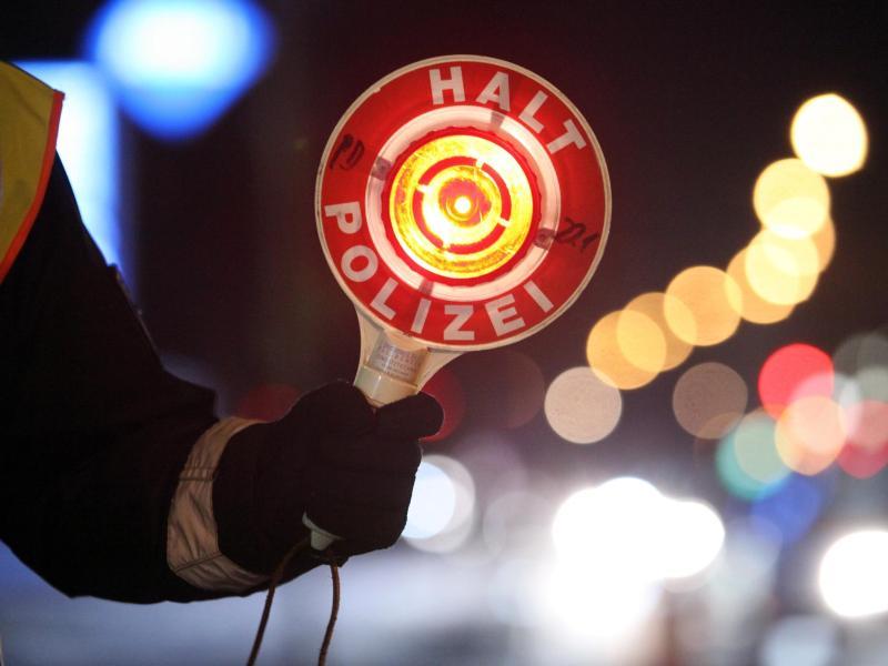 Extrem selten. 2016 musste nur in elf Fällen in Bayern ein Bußgeld bezahlt werden - und das war sogar der höchste Wert der vergangenen Jahre. 2013 und 2015 wurde nur jeweils viermal ein Bußgeld verhängt.