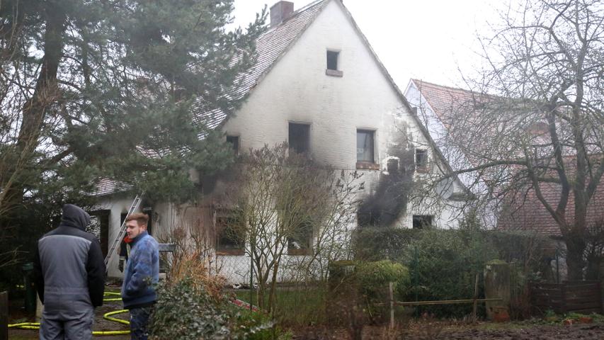 Feuerwehr-Einsatz: Wohnhaus brannte in Sachsen bei Ansbach