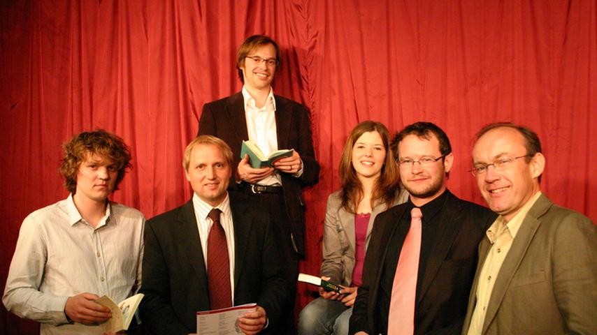 Schürr 2008 bei einer Leseaktion im Jungen Theater Forchheim.
