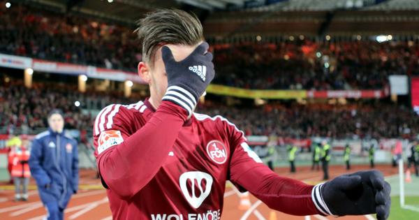 Hamburger Sv Fans Losen Shitstorm Gegen Hsv Aus Nach Niederlage