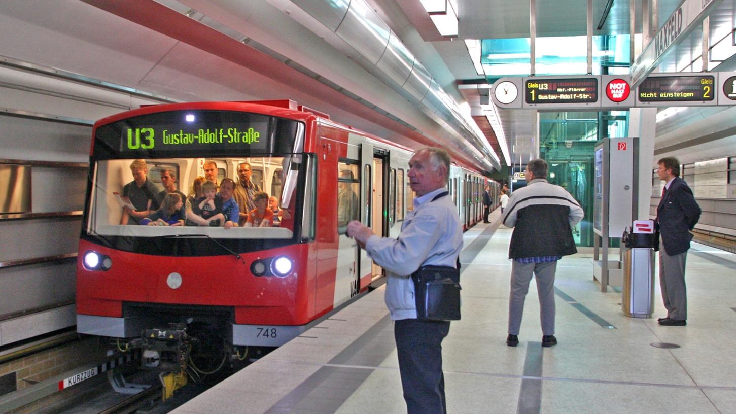 U-Bahn soll  nach Stein  fahren