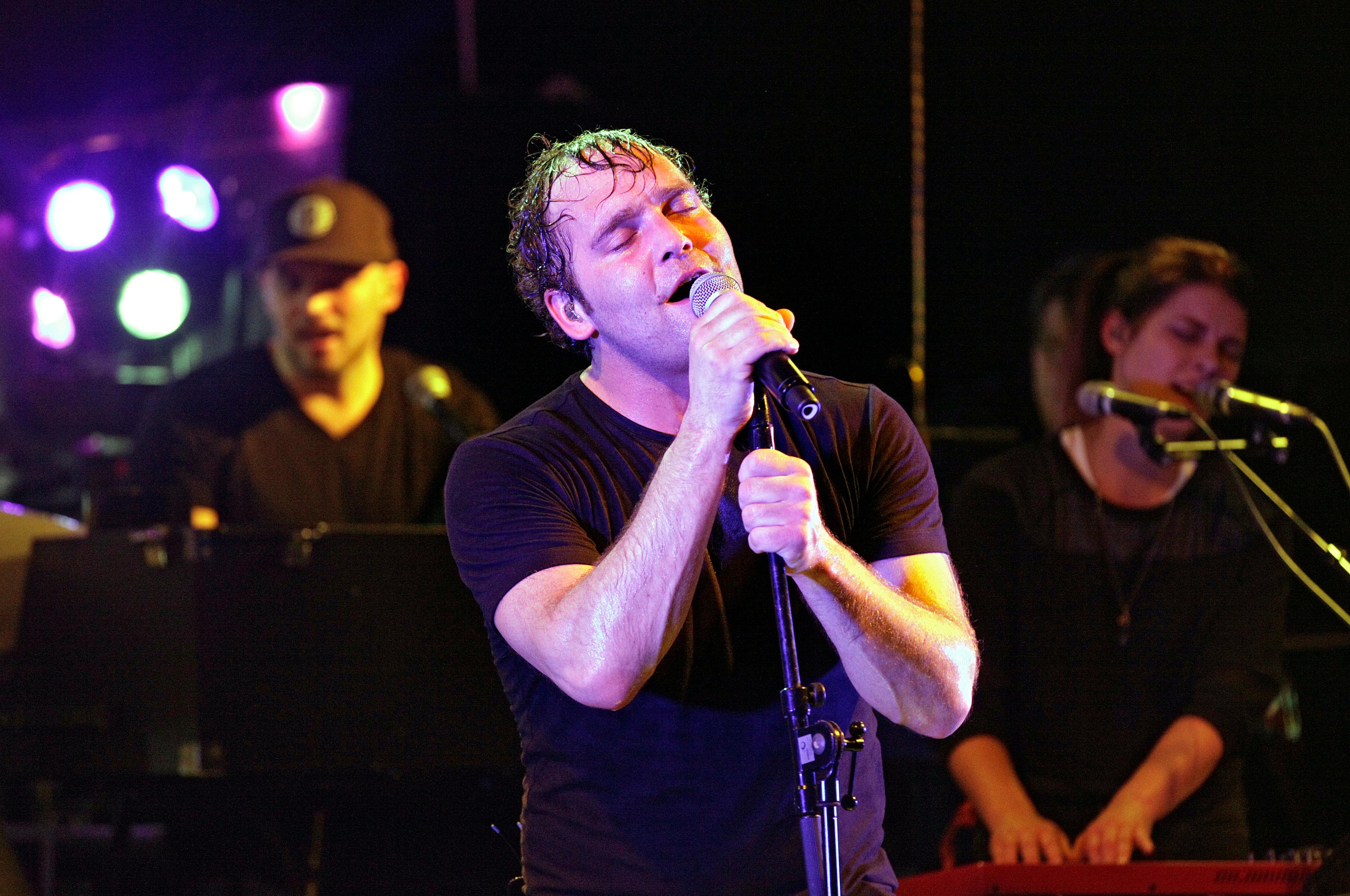 Gefuhlvoll Ohne Schmalz Bosse Verzaubert Den Hirsch Kultur Nordbayern De nordbayern