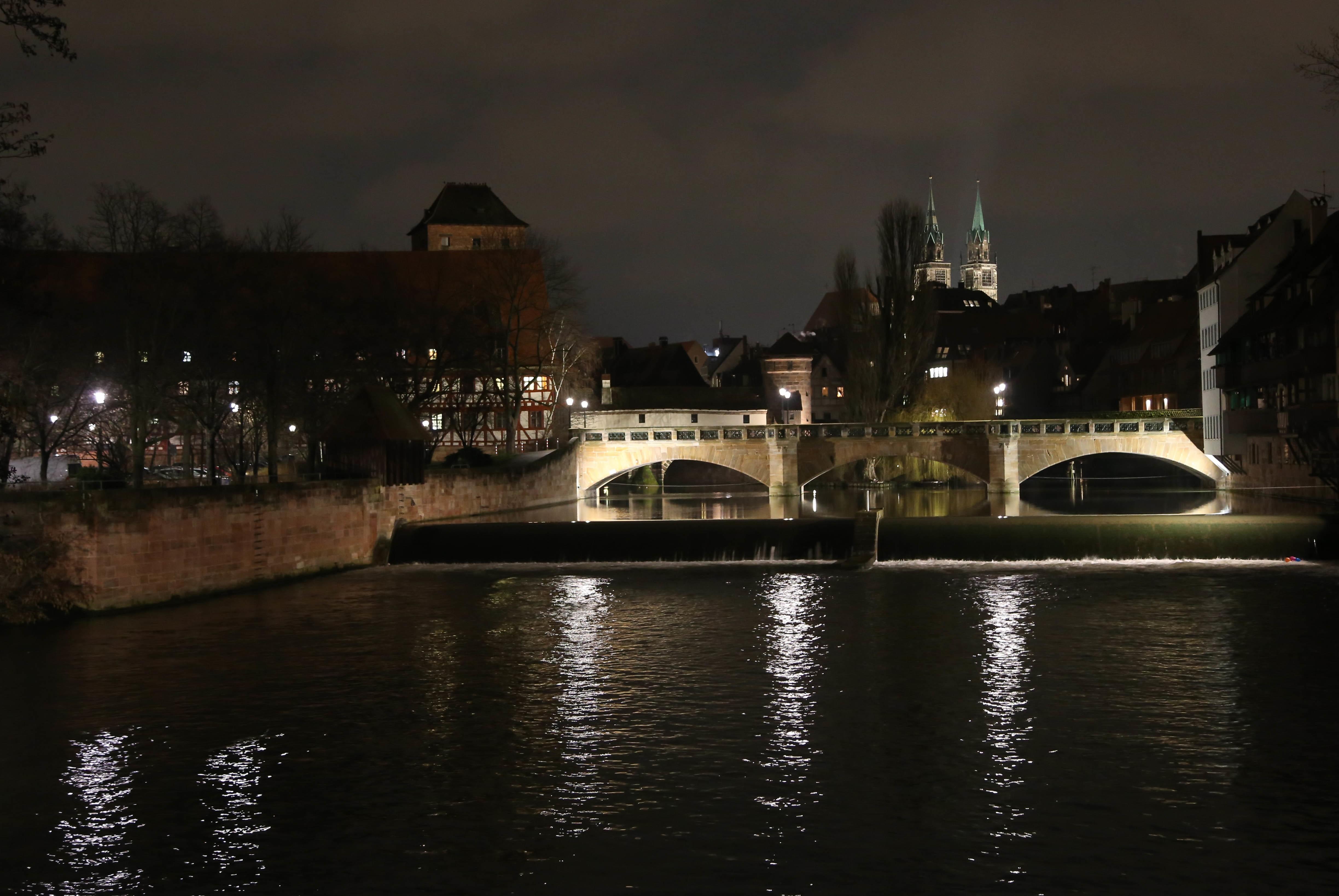 Blick auf die Maxbrücke.