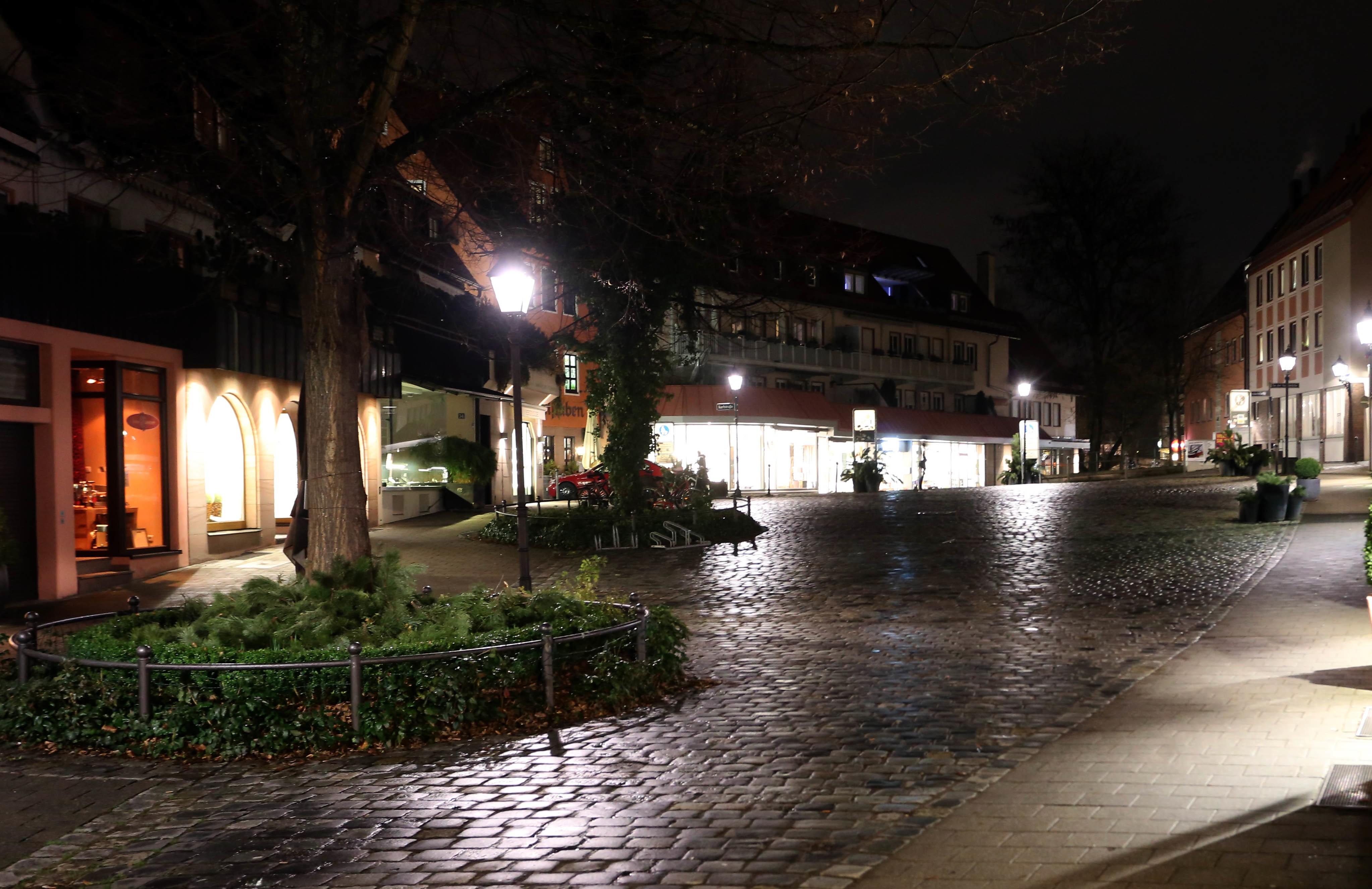 Na, hätten Sie es erkannt? Richtig, das ist der Trödelmarkt.