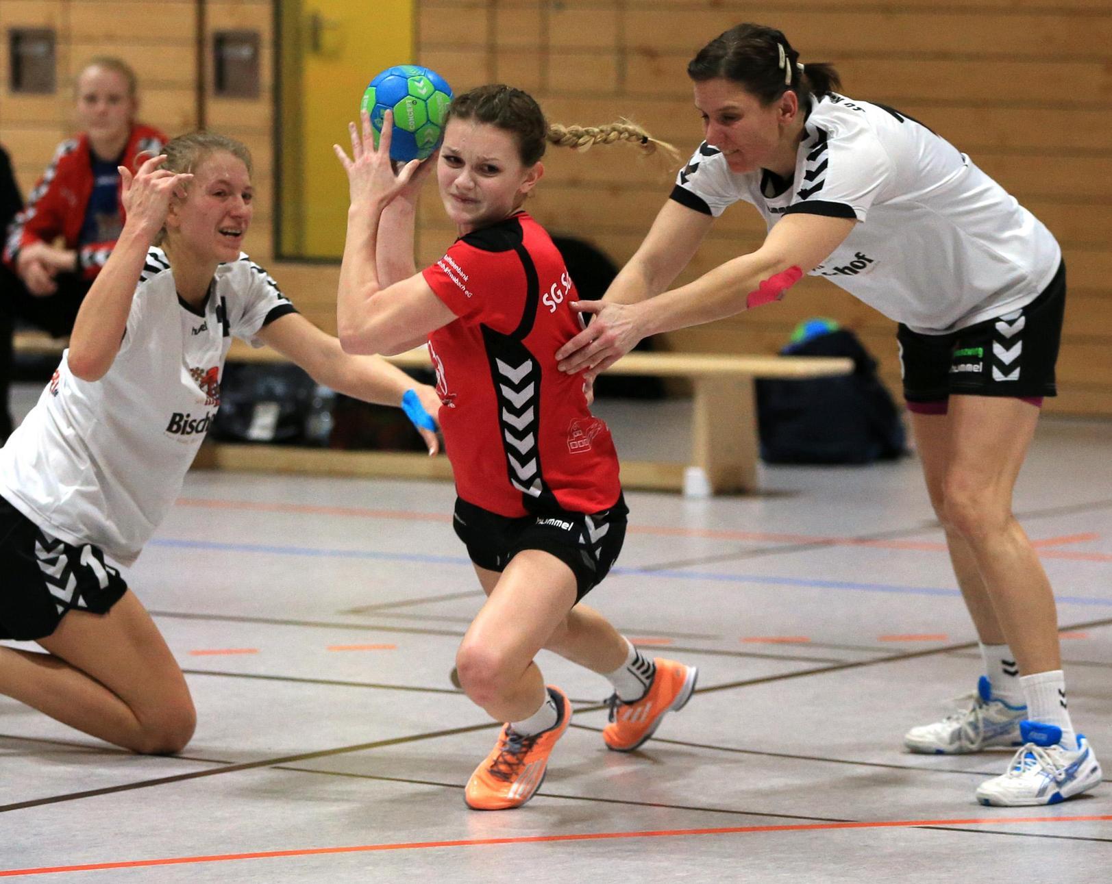 Handball SGDamen gewinnen mit 2817 gegen Regensburg Nordbayern