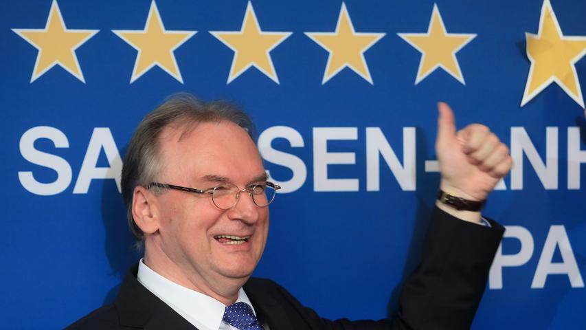 In Sachsen-Anhalt gewinnt die CDU wieder die Landtagswahl, ungebremst ist die Freude aber nicht: Die Partei von Ministerpräsident Reiner Haseloff muss Einbußen hinnehmen, gewonnen hat vor allem die AfD.