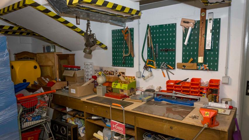 Für die Ausstellungen muss manchmal auch handwerklich gebastelt werden - deswegen findet sich im Keller des Spielzeugmuseums auch eine gar nicht mal so kleine Werkstatt.