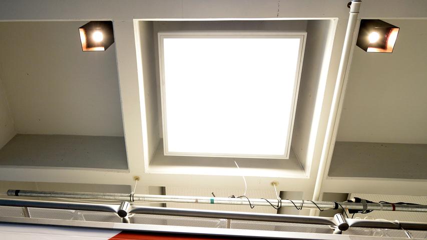 Auch das Foyer zum großen Saal muss erneuert werden. Dort sollen vor allem LED-Leuchten für eine schönere Atmosphäre sorgen.