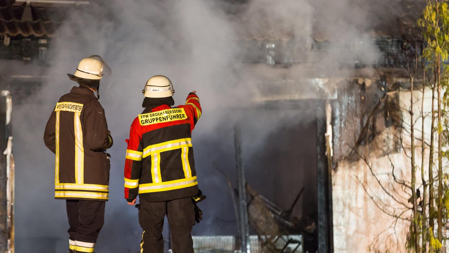 Am Abend des Gründonnerstag brach in Großhabersdorf ein Feuer in einem Wohnhaus aus. Dabei entstand ein Schaden von circa 150.000 Euro.