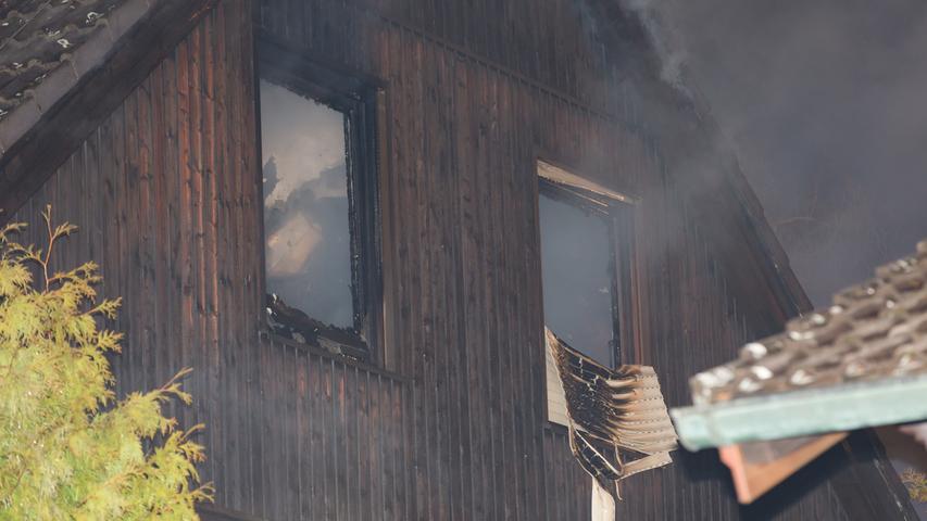 Großhabersdorf: Wohnhaus vollständig niedergebrannt