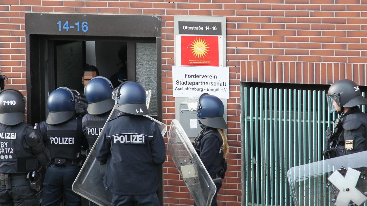 Großeinsatz nach Angriff auf Anti-Terror-Demo in Aschaffenburg