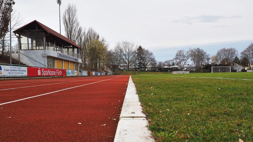 Abseits vom Wasser bietet die Sportanlage des TSV Altenberg Möglichkeiten, sich körperlich zu betätigen. Auf dem Gelände zwischen Altoberasbach und Unterasbach wird in den nächsten Jahren sogar eine Dreifachturnhalle gebaut.
