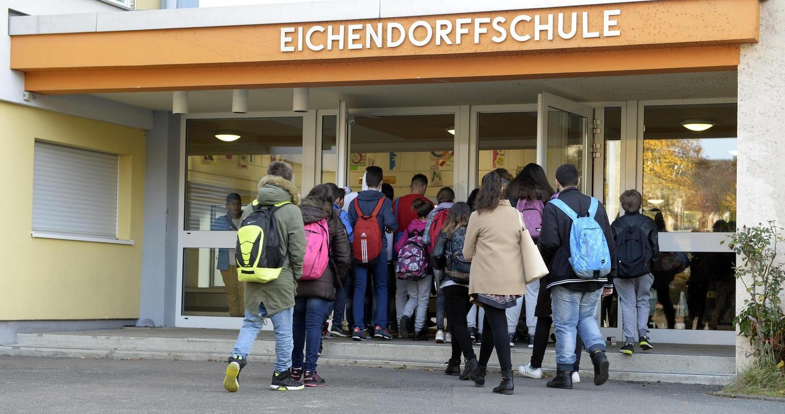Erlangen: FAU richtet Schulnetz ein