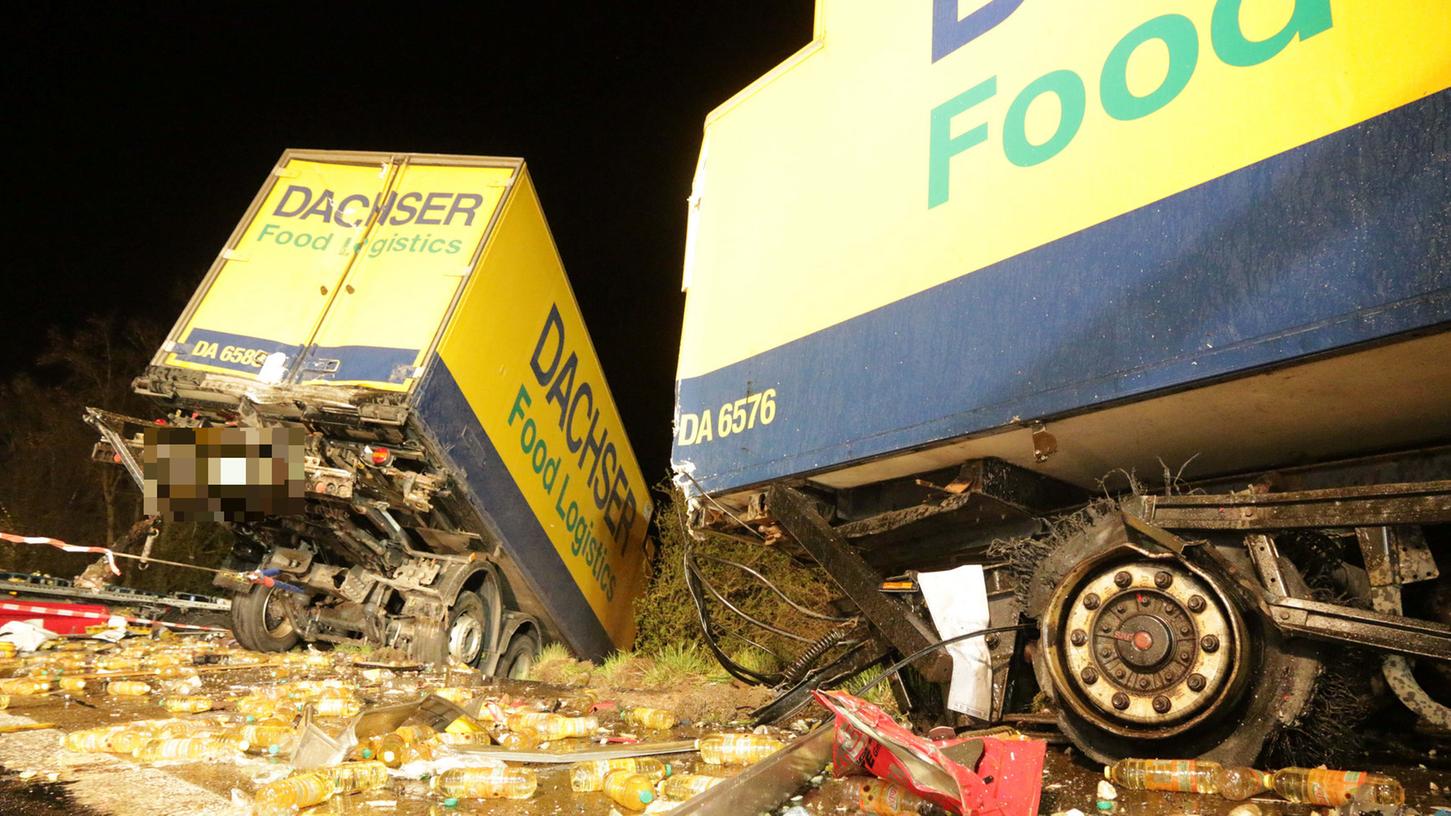 Ein Lastwagenfahrer übersah am frühen Dienstagmorgen einen anderen Lkw, der eine Panne hatte - mit weitreichenden Konsequenzen.