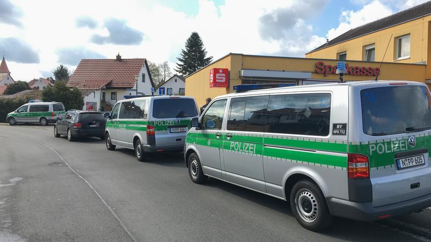 Bewaffneter Überfall auf Sparkassen-Filiale in Kornburg
