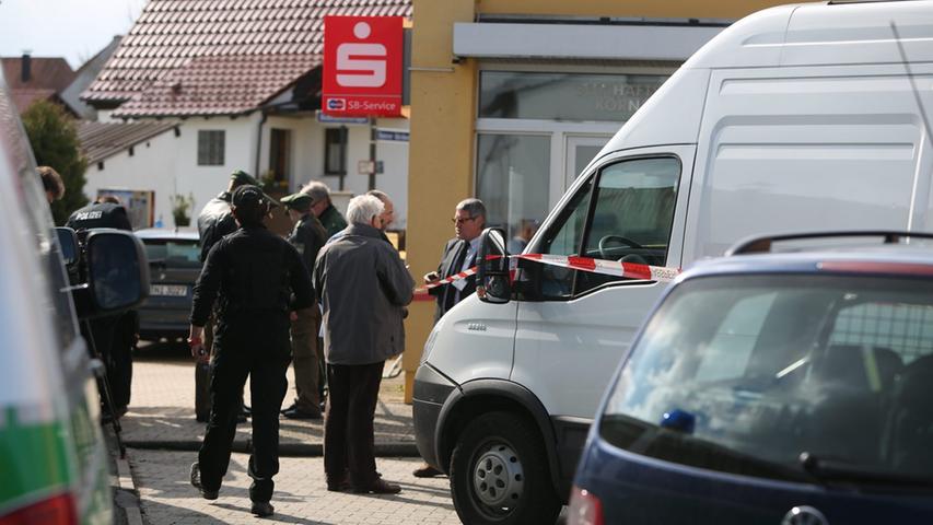 Bewaffneter Überfall auf Sparkassen-Filiale in Kornburg