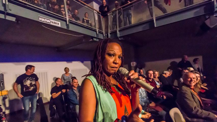 Lisa Simone trifft mit Soul und Blues die Herzen in der Kulturfabrik