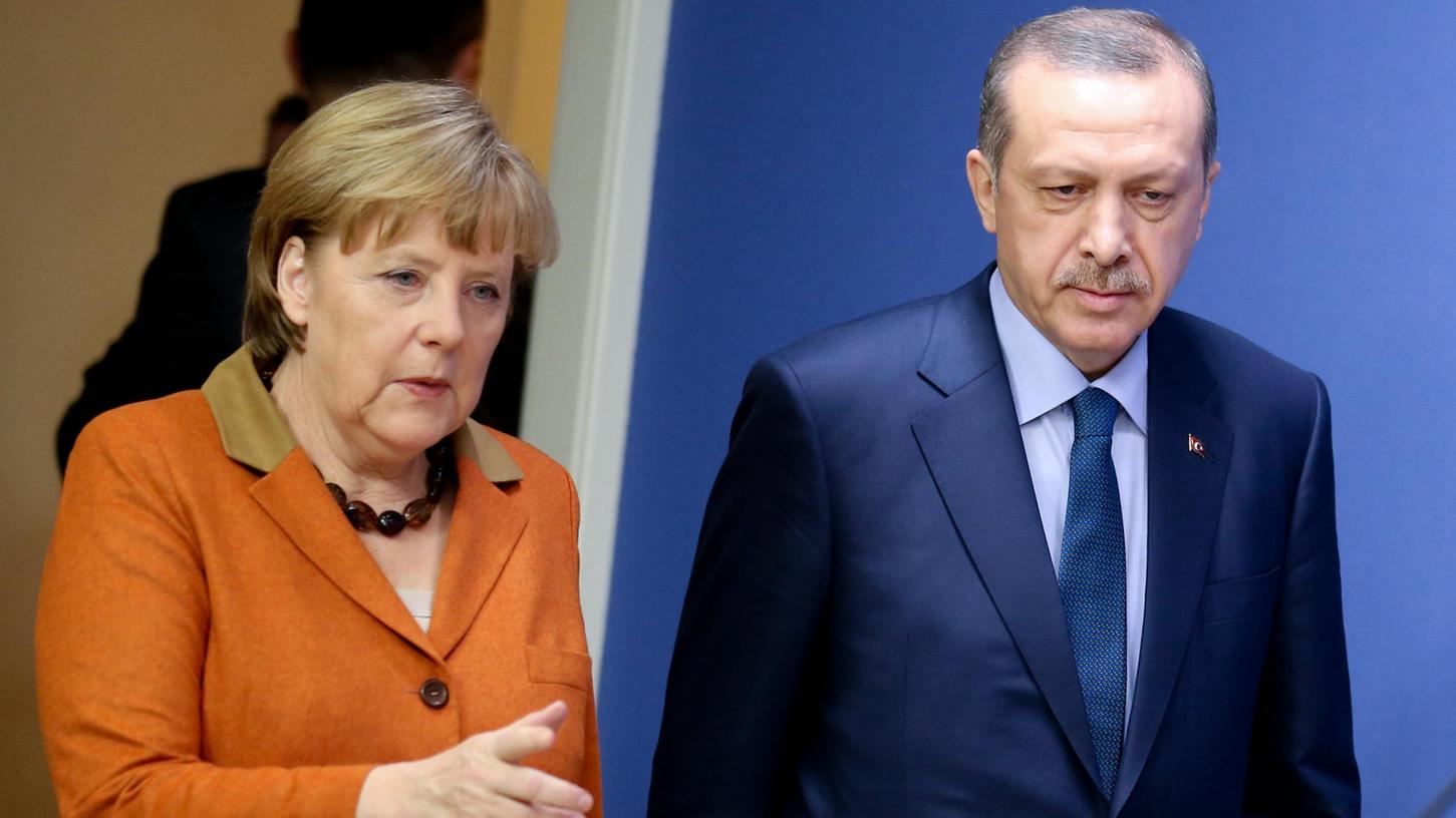 Strafverfahren für Böhmermann: Merkel macht Erdogan Weg frei 
