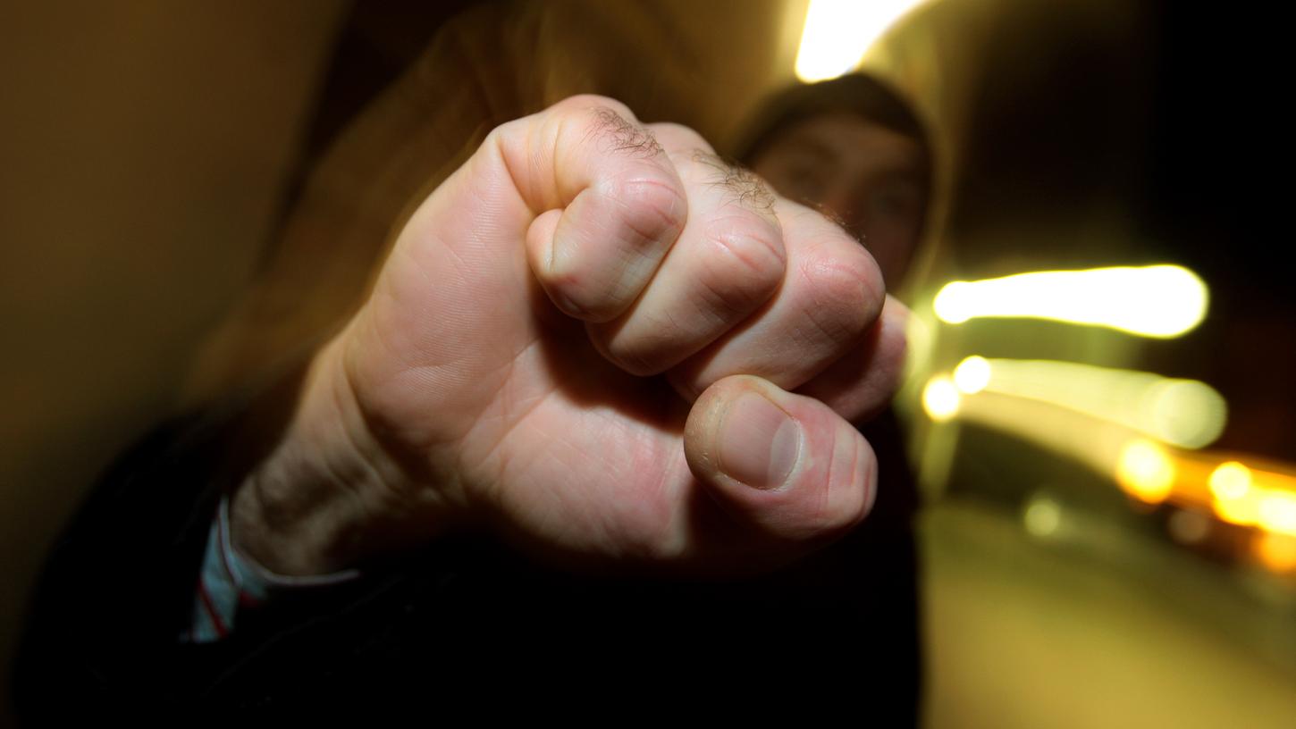 Am Ende gab es einen Faustkampf.
Am Ende gab es einen Faustkampf.