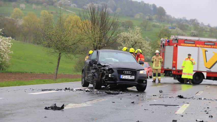 Sekundenschlaf: Fünf Verletzte nach Kollision bei Weilersbach
