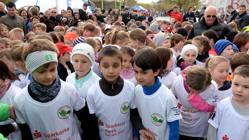 Sportlich über die Fürther Freiheit: 1100 Läufer beim 14. Fürthlauf