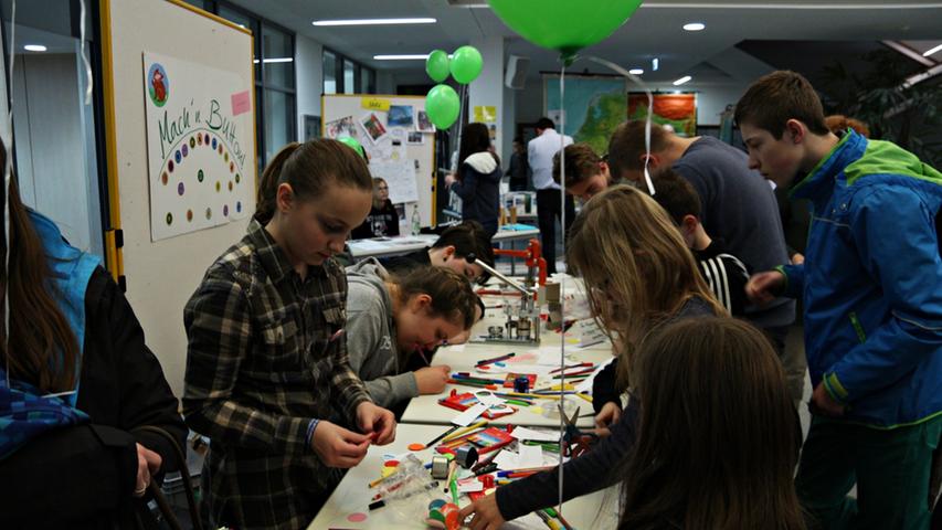 Chemie, Physik und Kunst: Ostendorfer Gymnasium öffnet seine Tore