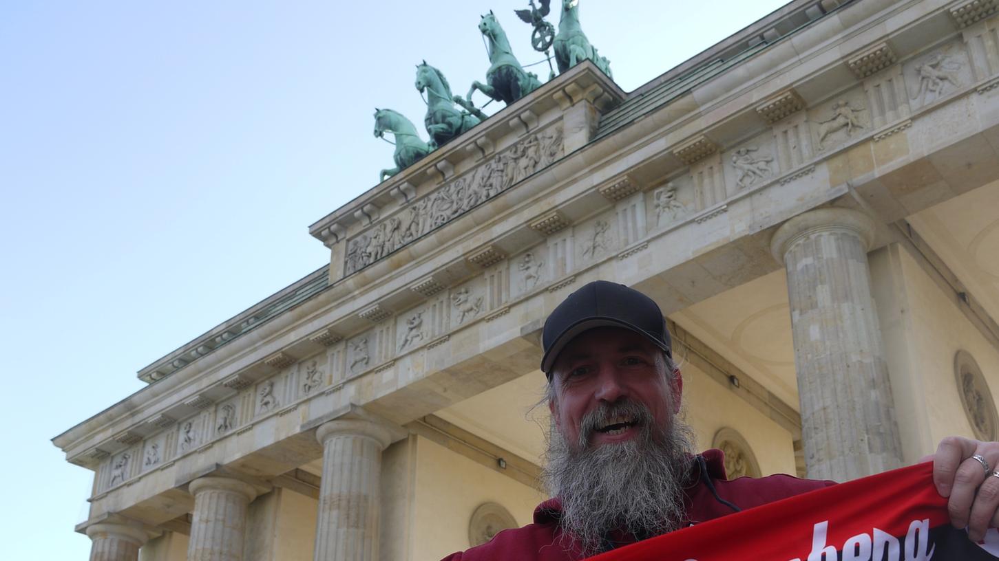 Doku über Exil-Fans: Dieser Berliner lebt für den FCN