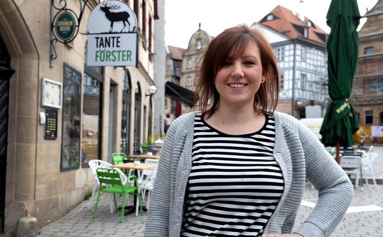 "Tante Förster": Am Marktplatz röhrt der Hirsch
